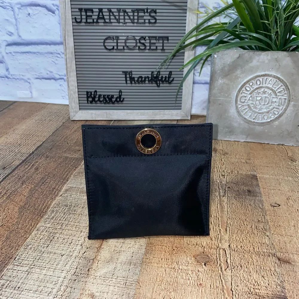 Givenchy parfums pouch 